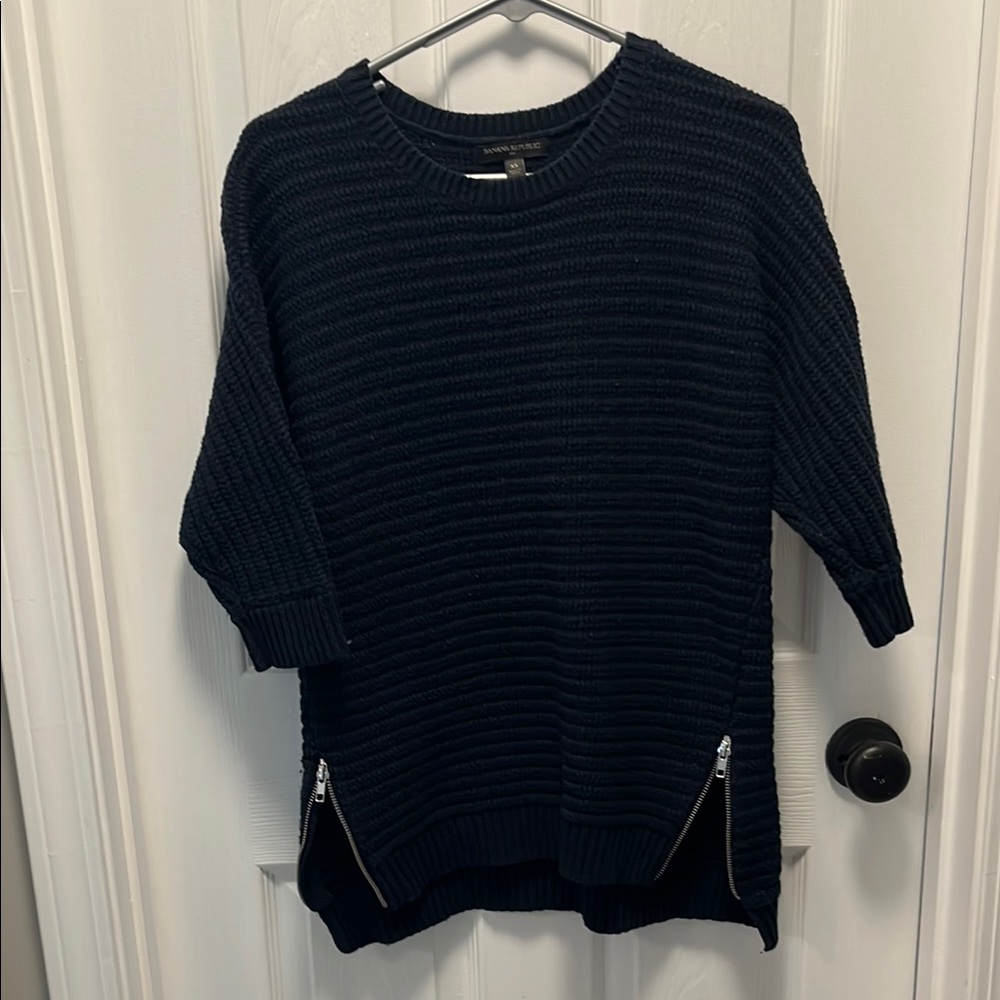 Banana Republic Crew Neck Sweater with Zipper Accents